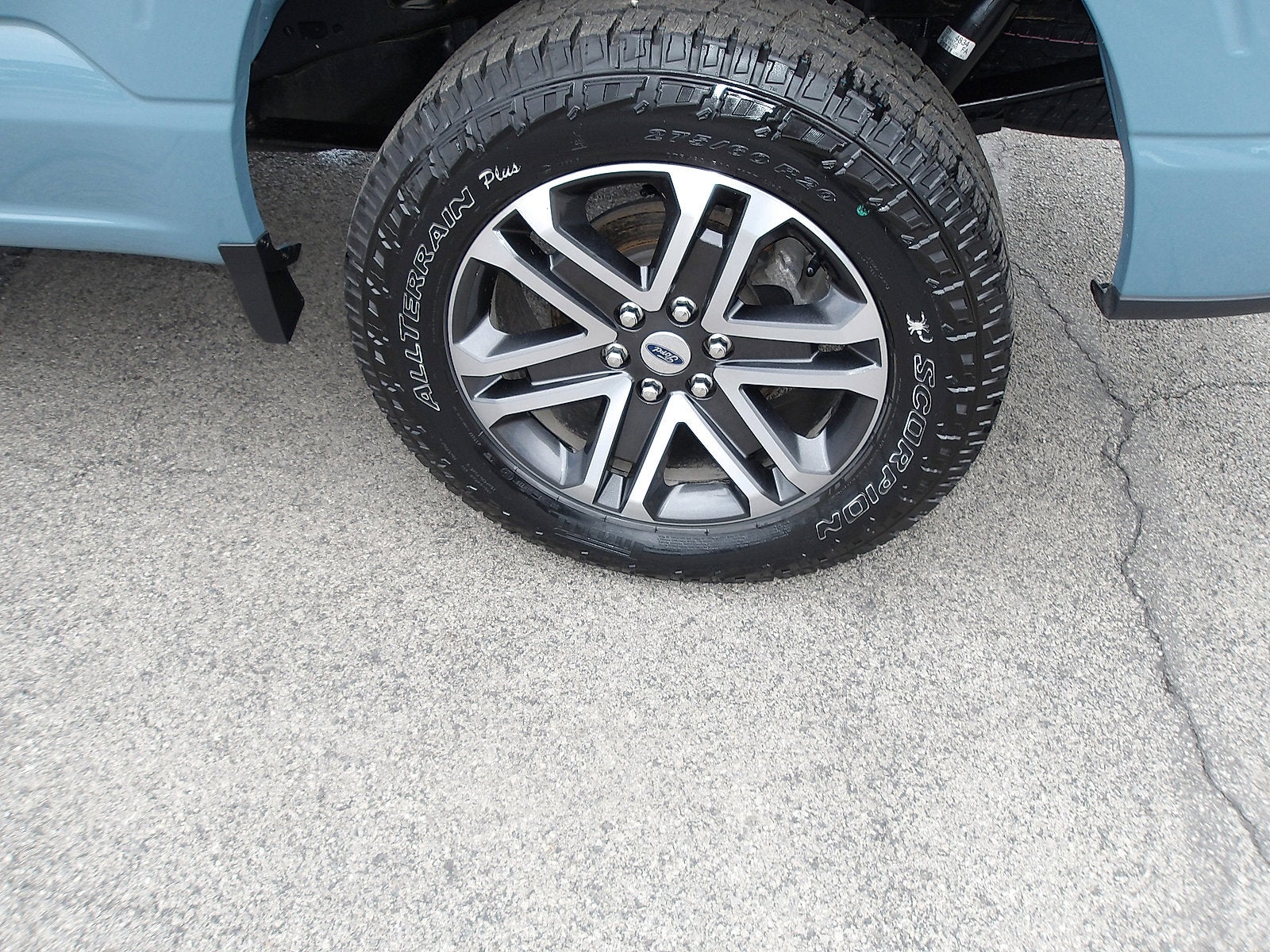 2023 Ford F-150 Base