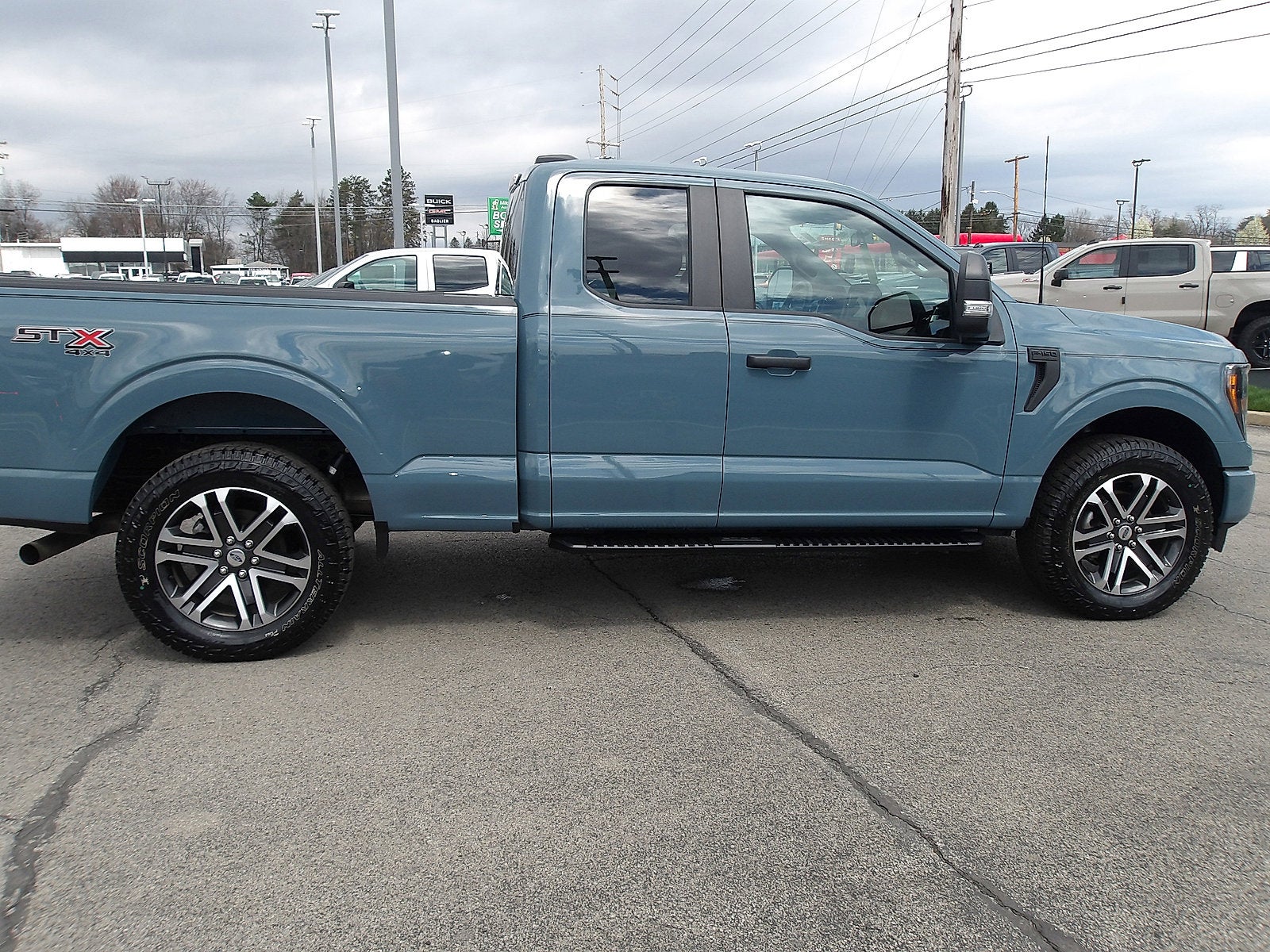 2023 Ford F-150 Base