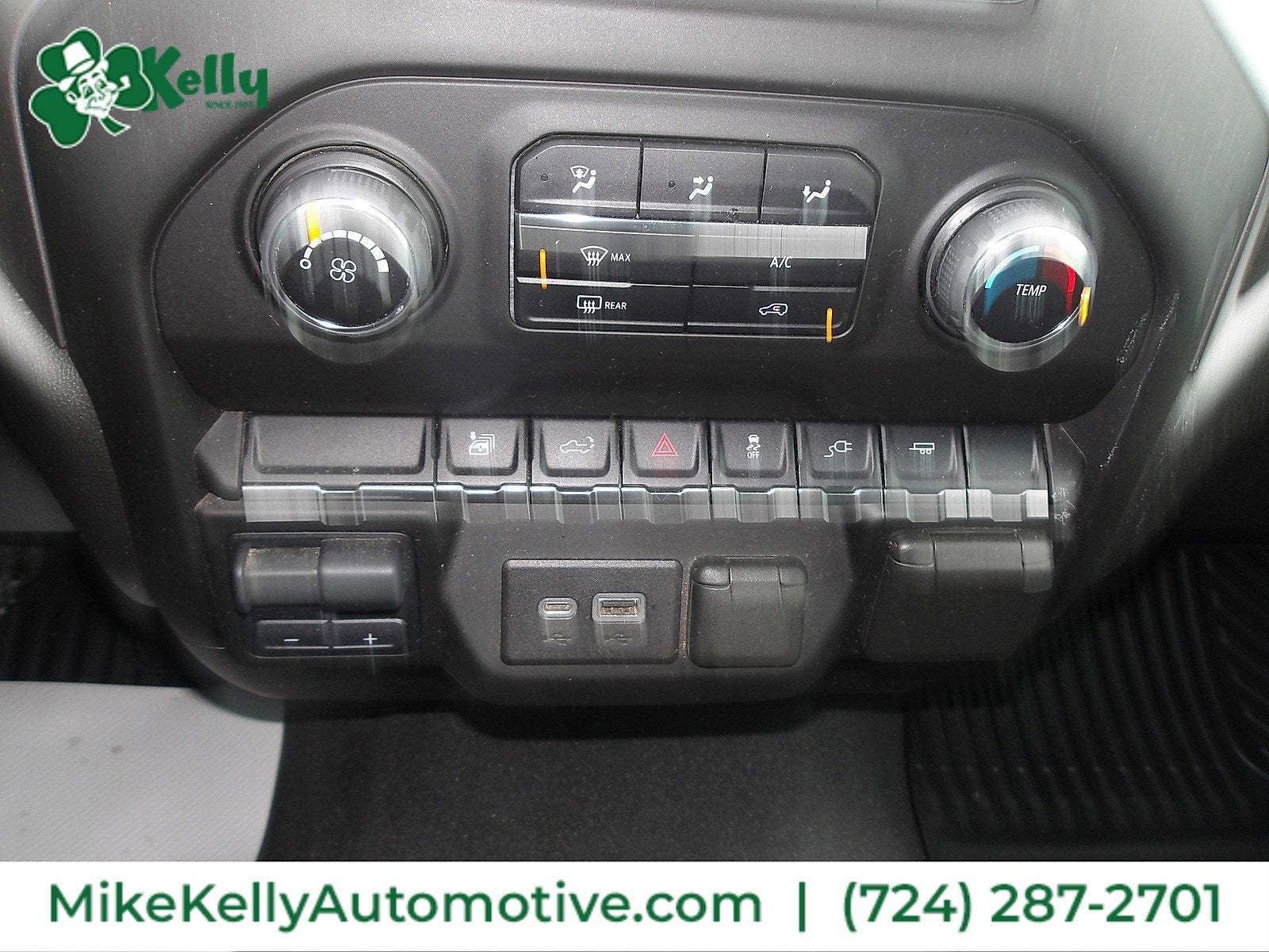 2022 Chevrolet SILVERADO Custom