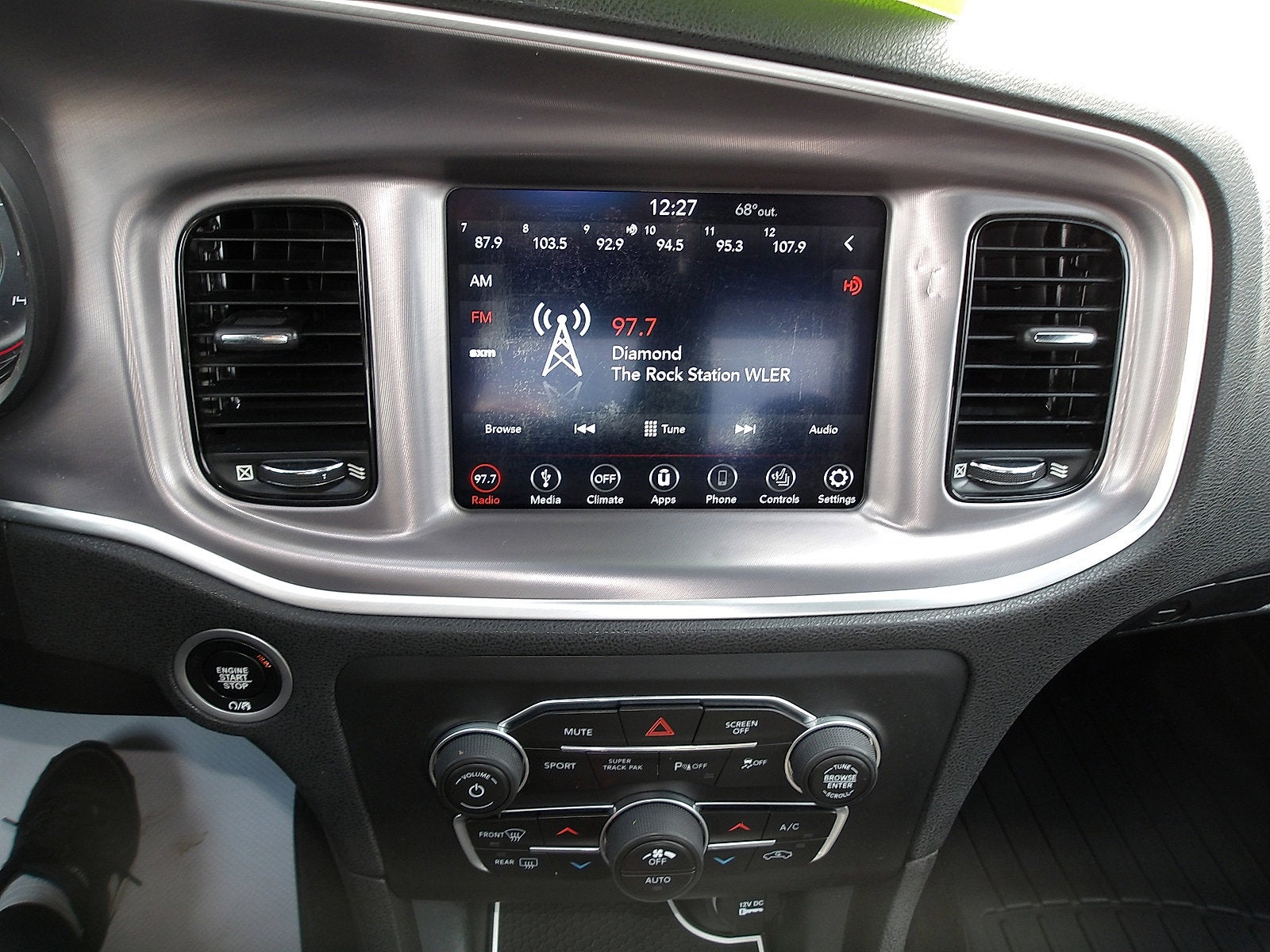 2019 Dodge Charger SXT