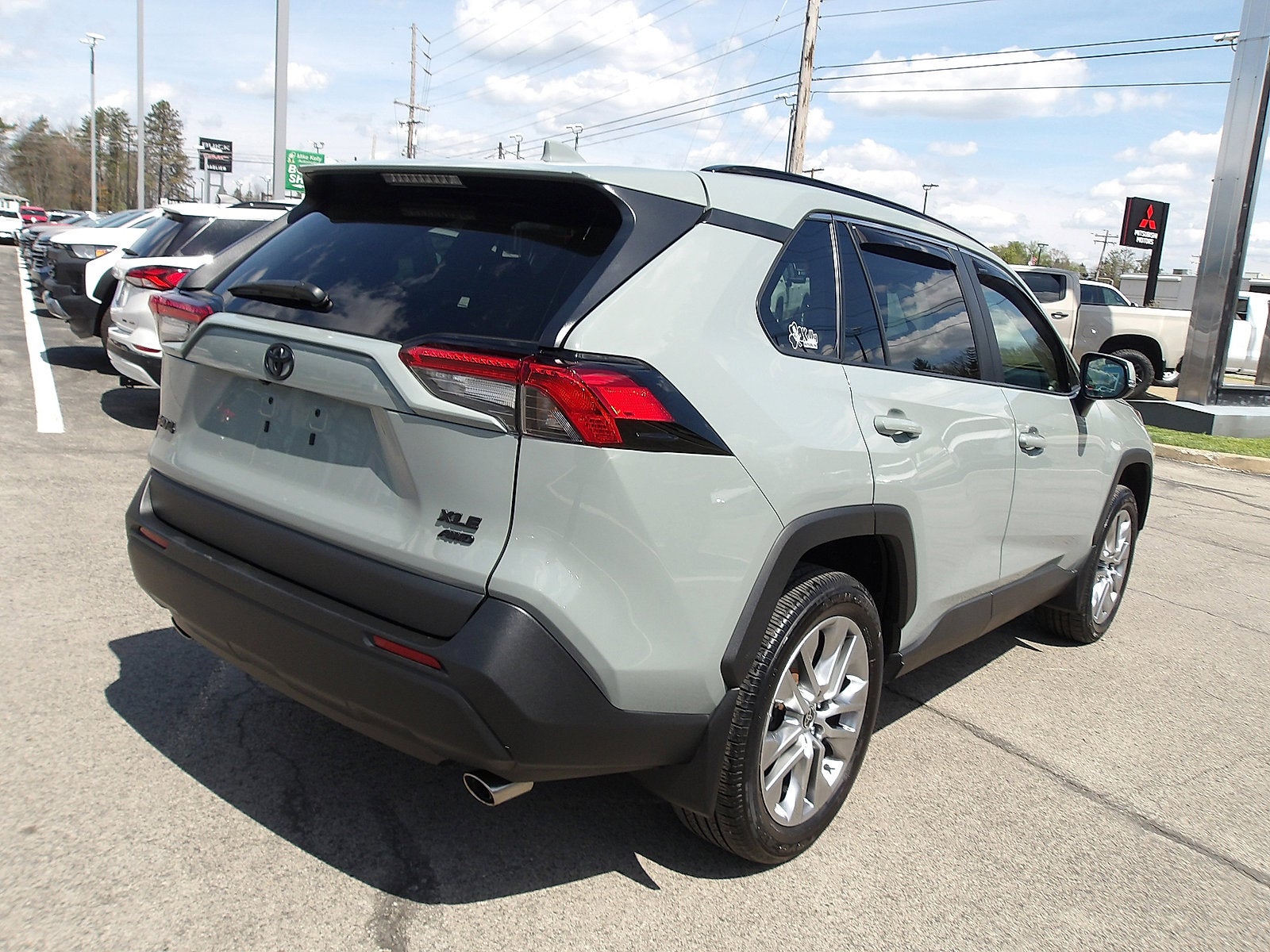 2022 Toyota RAV4 XLE Premium
