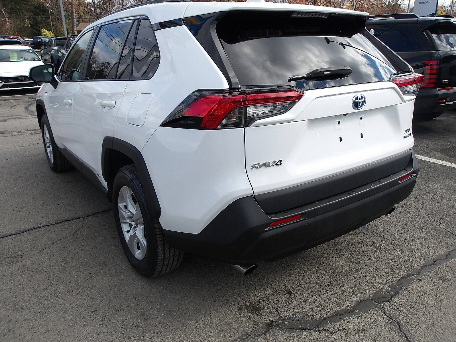2021 Toyota RAV4 Hybrid XLE