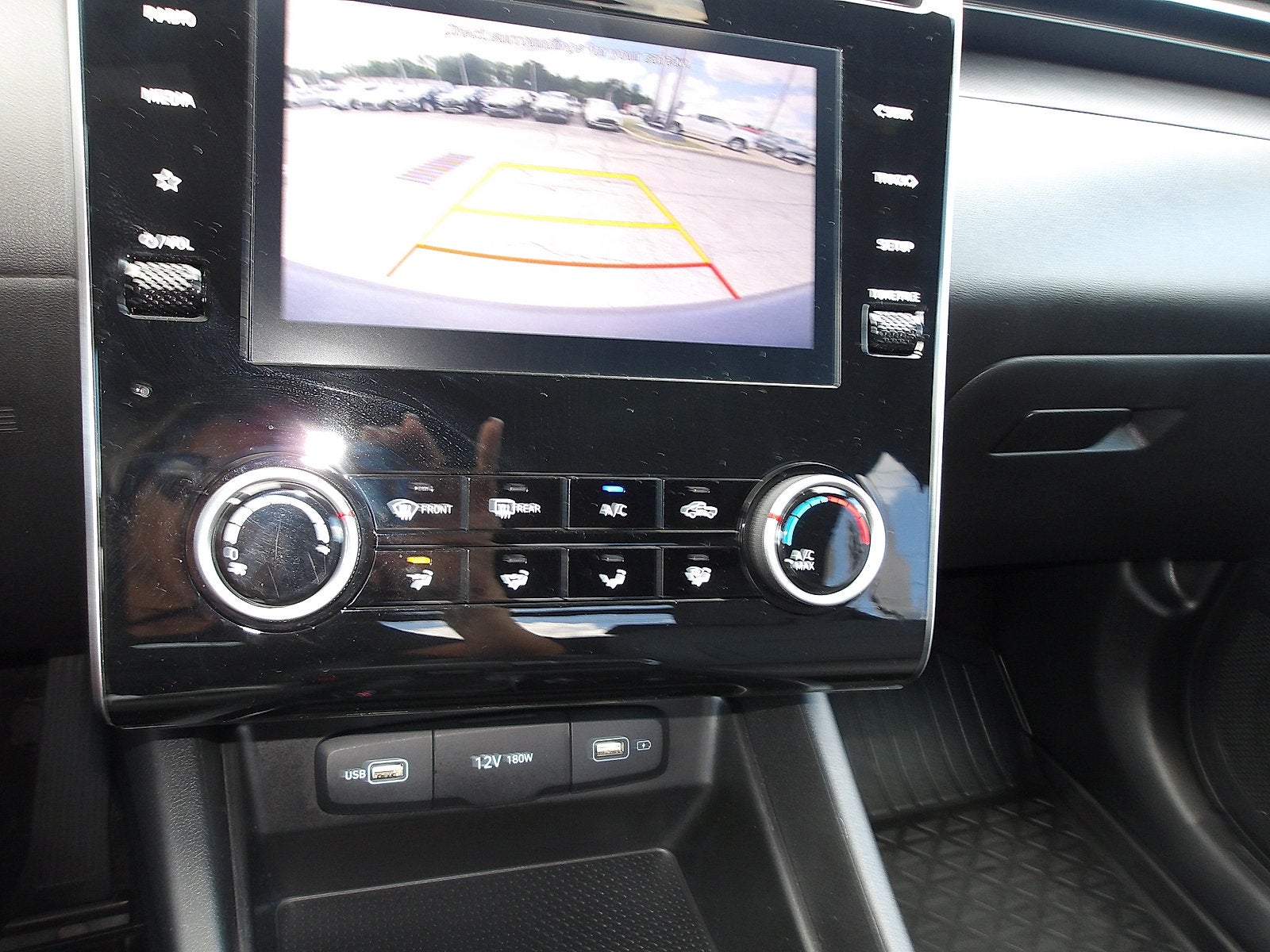 2023 Hyundai Santa Cruz SE