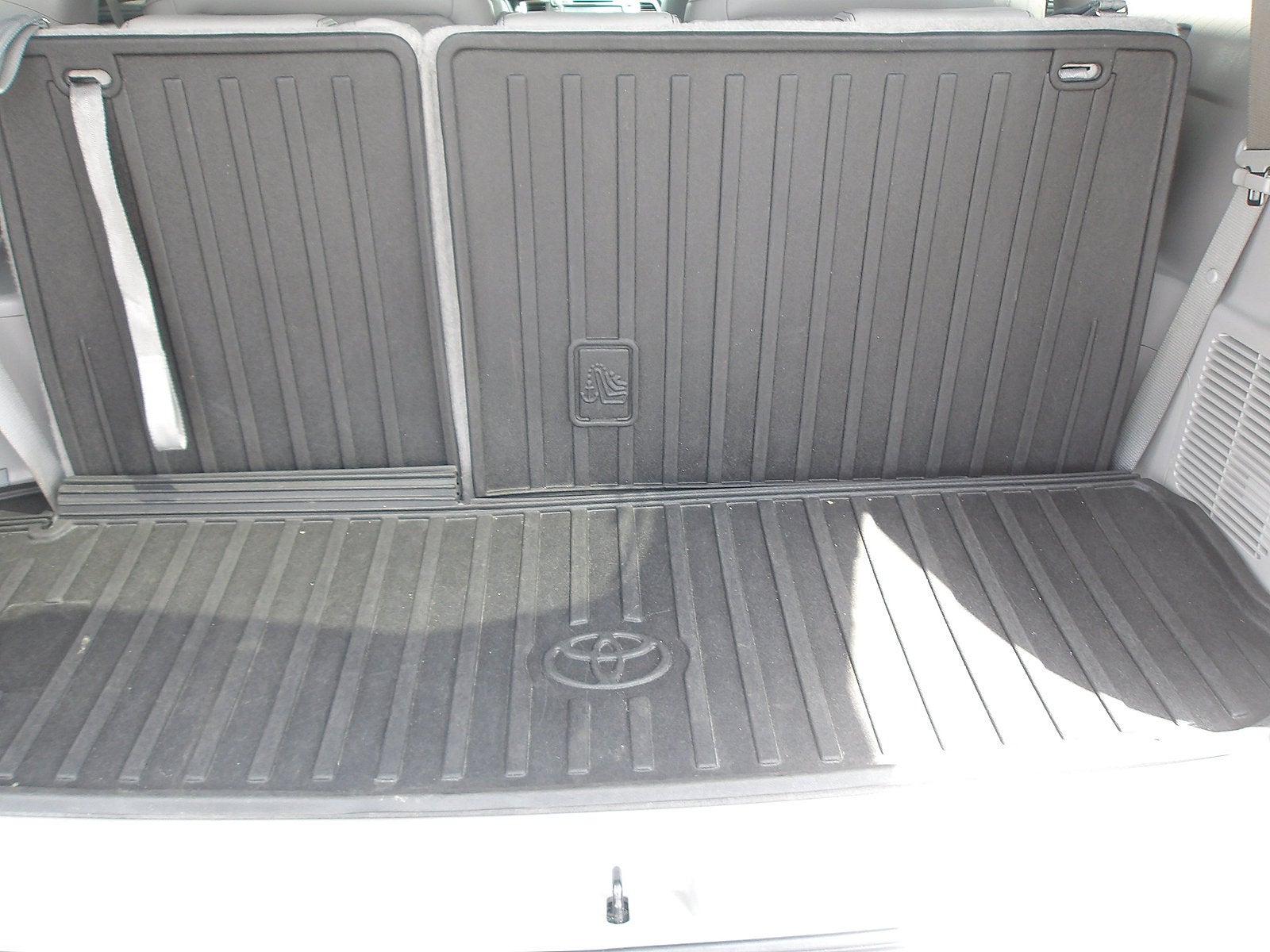 2016 Toyota Highlander Base