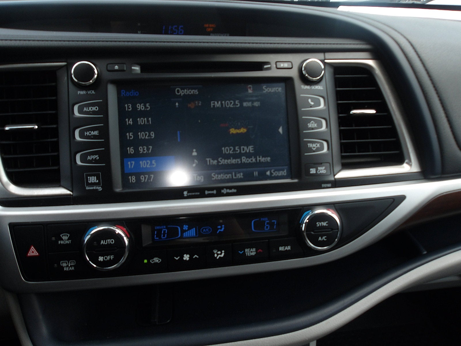 2016 Toyota Highlander Base