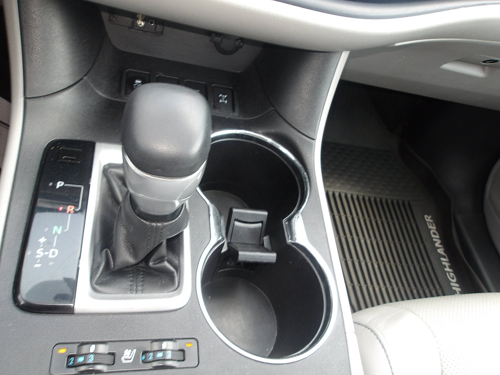 2016 Toyota Highlander Base