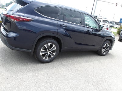 2024 Toyota Highlander Base