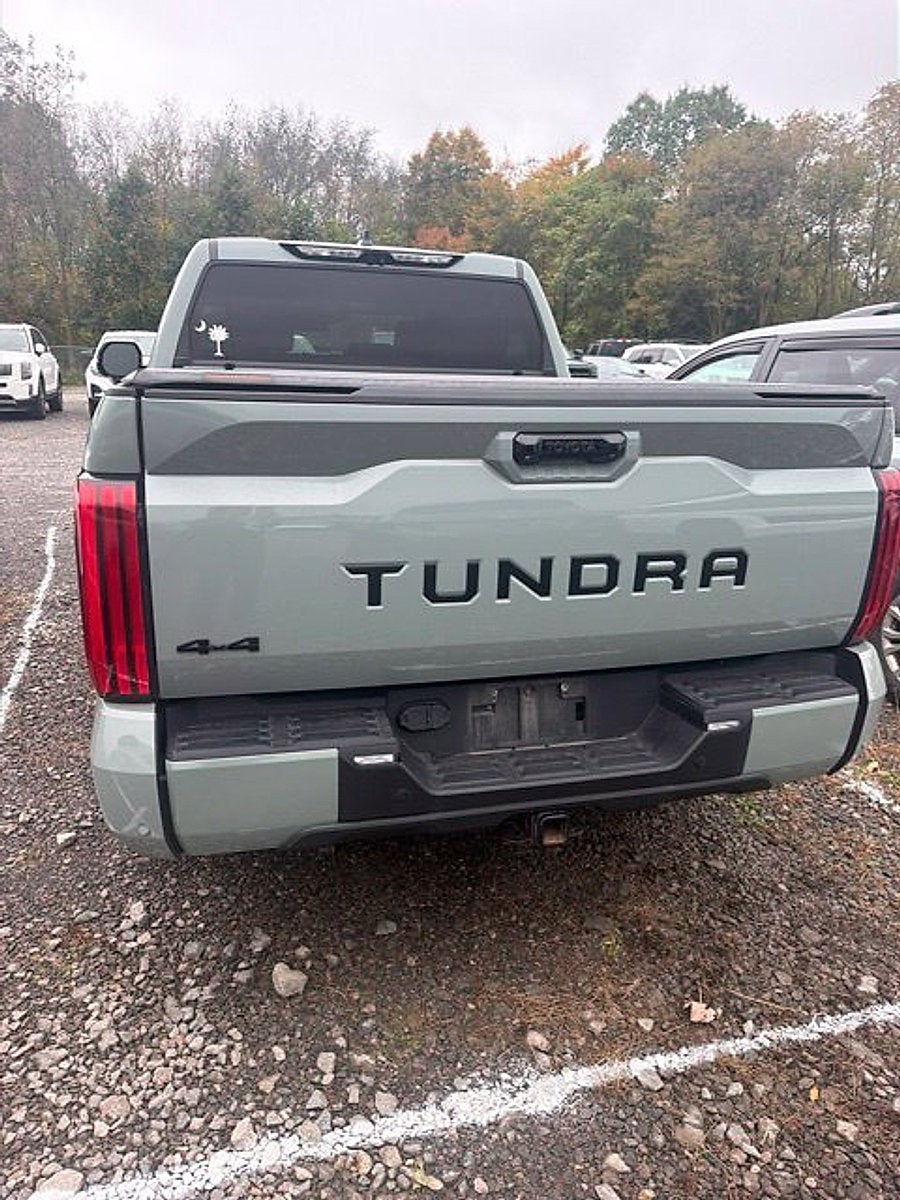 2022 Toyota Tundra 4WD SR5