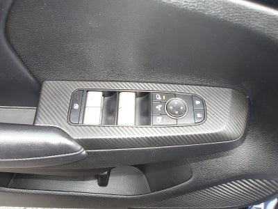 2023 Mitsubishi Outlander Base