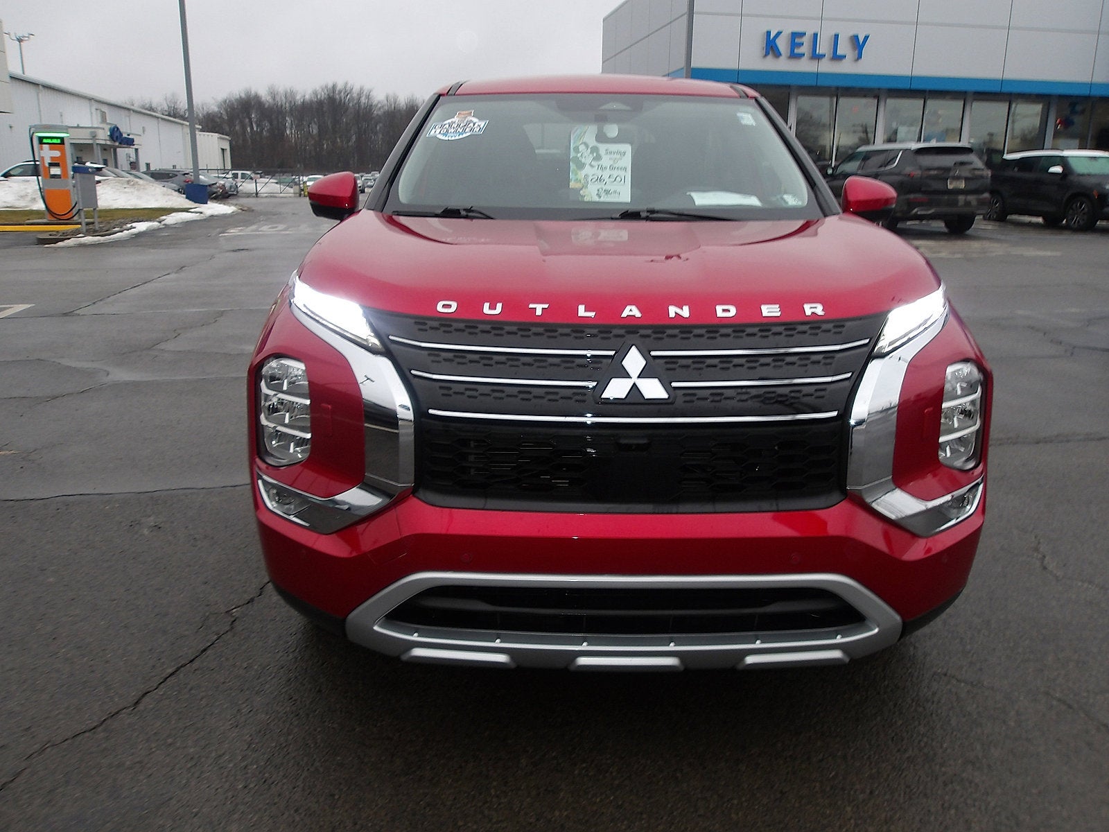 2024 Mitsubishi Outlander Base