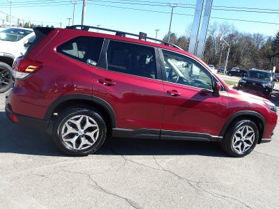 2024 Subaru Forester Premium