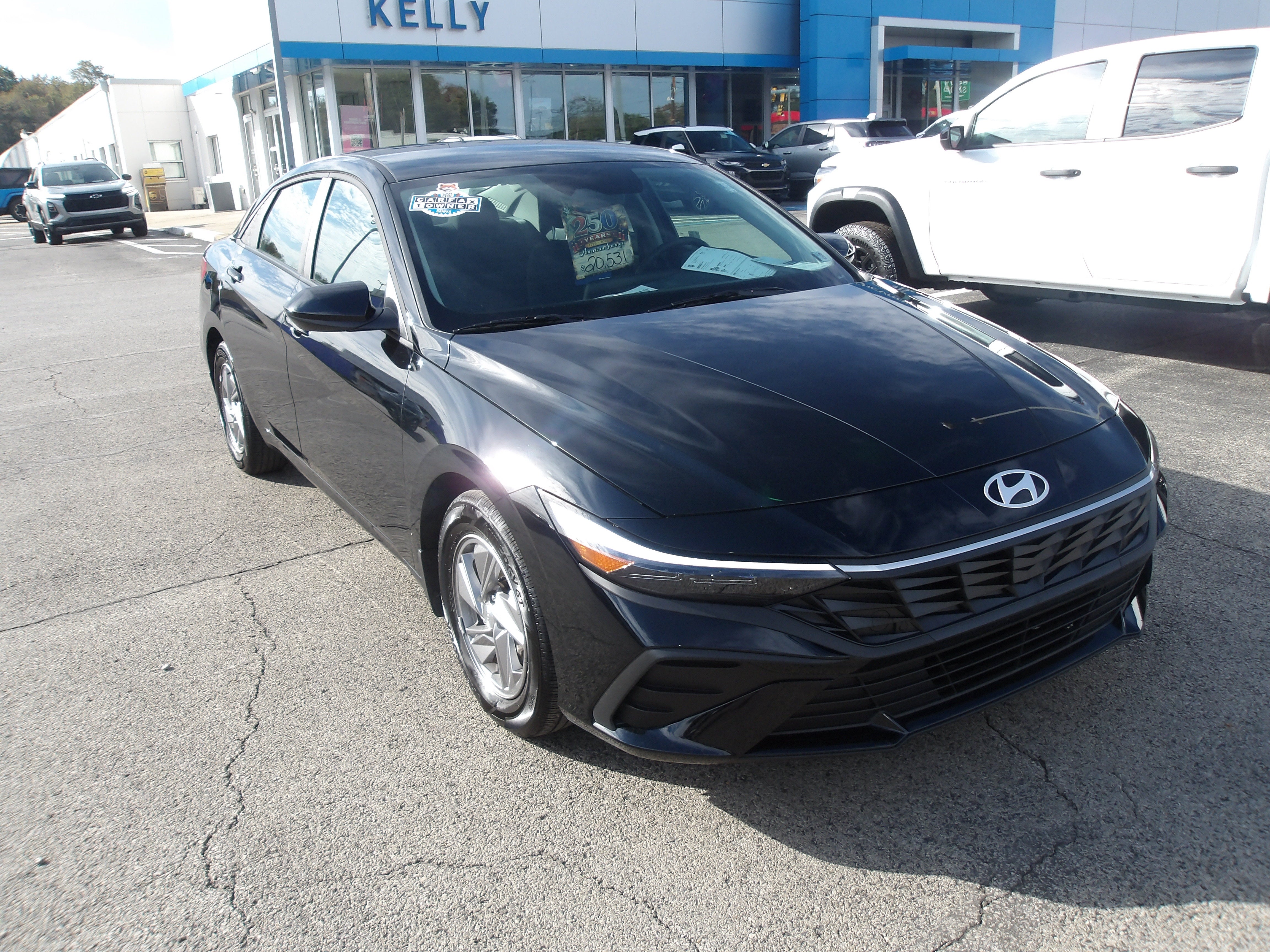 2025 Hyundai Elantra SE