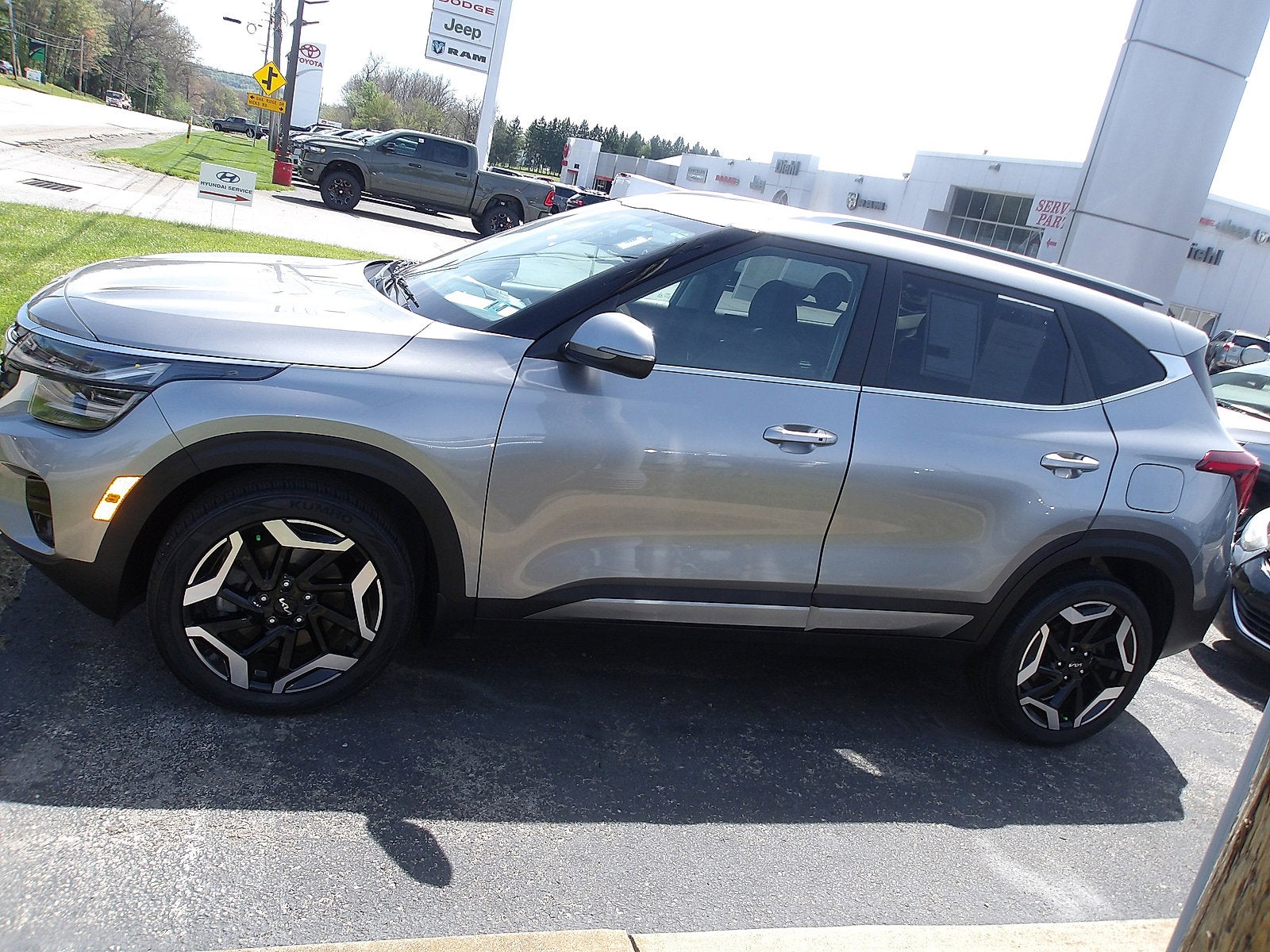2024 Kia Seltos SX