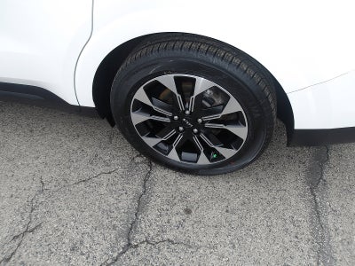 2023 Kia Carnival EX