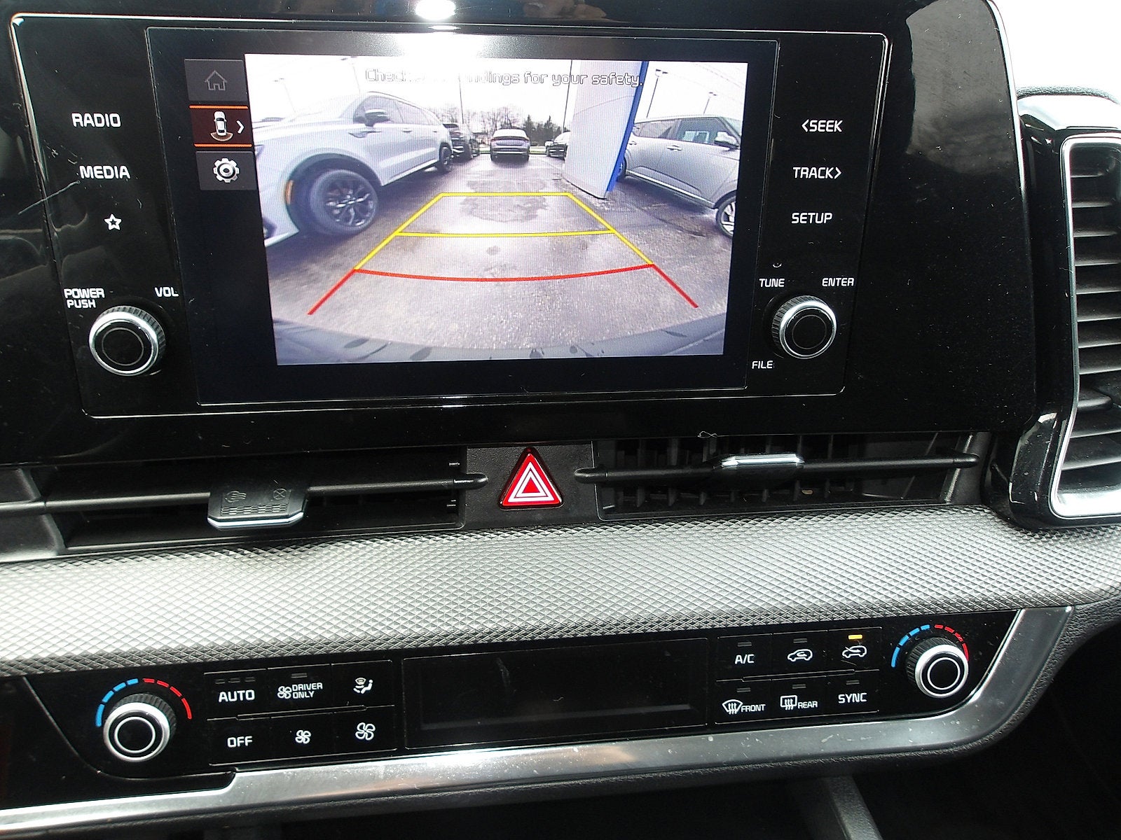 2023 Kia Sportage Hybrid LX